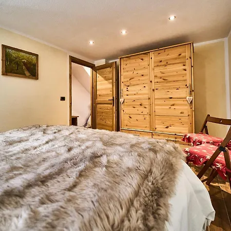 Mcx Vacation - Maison Loz Duplex In Typical Village In With Modern Comforts Just 2 Minutes From The Cable Cars! * 瓦托内切